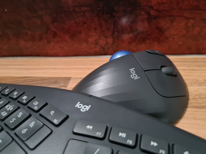 Logitech plastic mouse ergonomic K860 M575 reuse ERGO keyboard.jpg